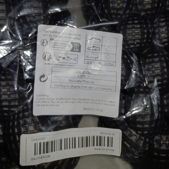 NIB Bubble Slides Mens Size: 9-11 Womens: 11-13 - Picture 5 of 6